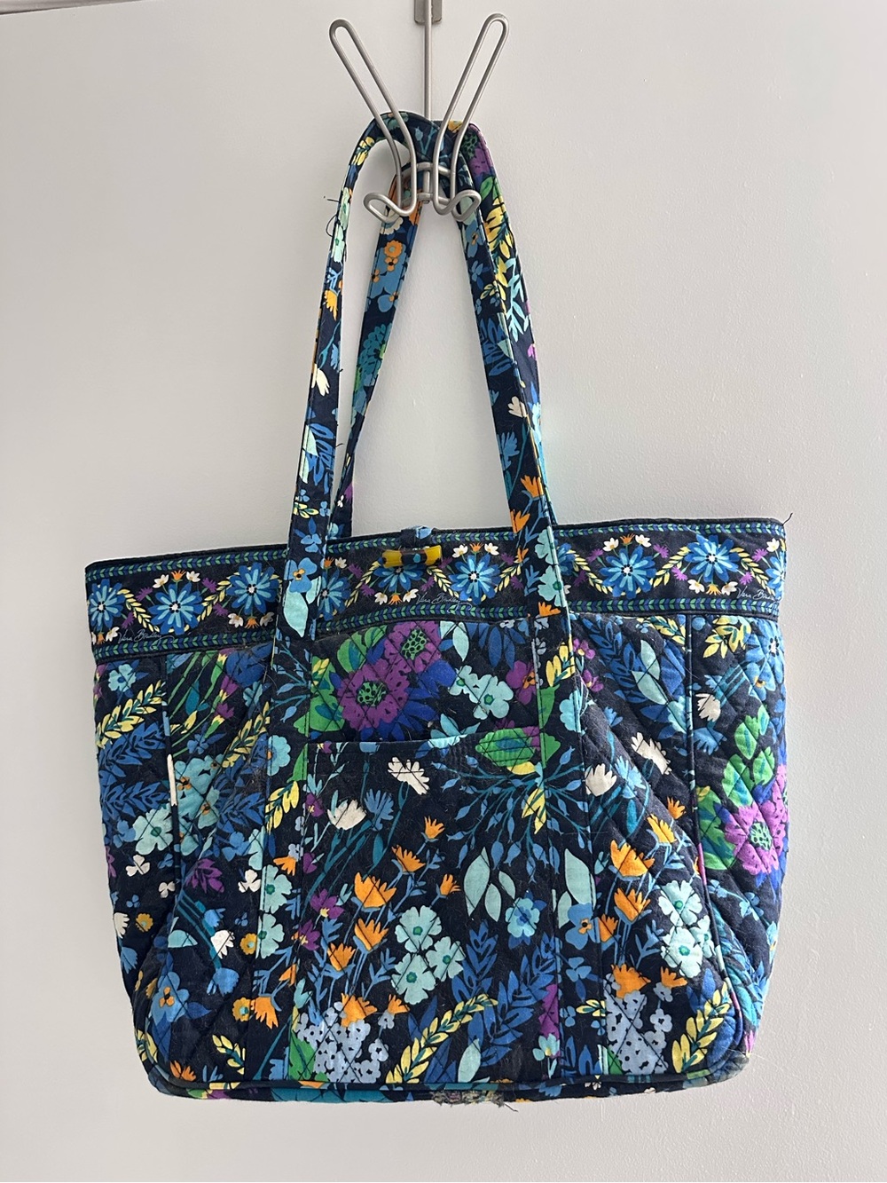LIKE NEW Vera Bradley Midnight Blues Tech Tote